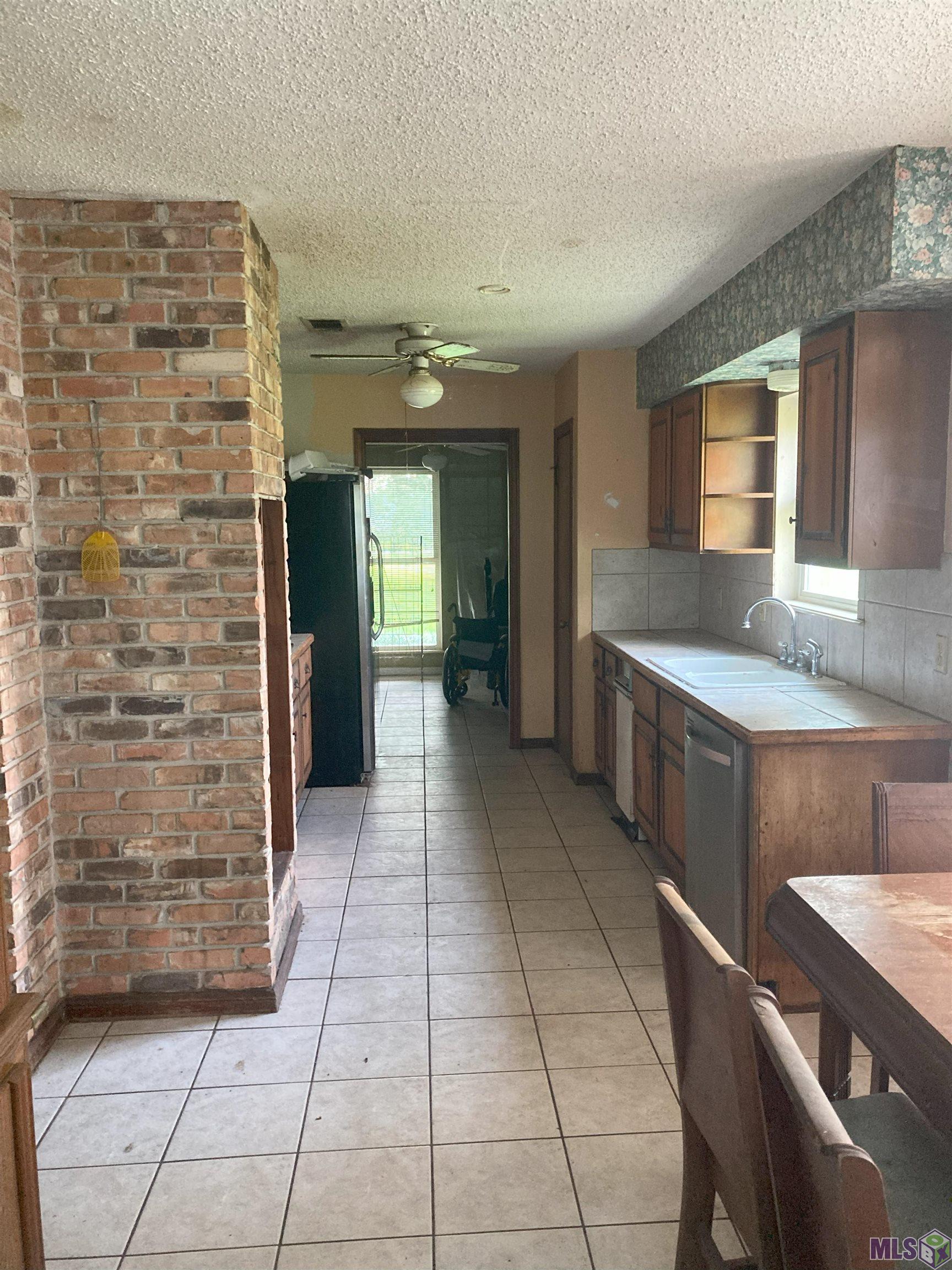 16224 Joe Sevario Road Prairieville, LA 70769 - Photo 17 of 31 Gallery Image 17