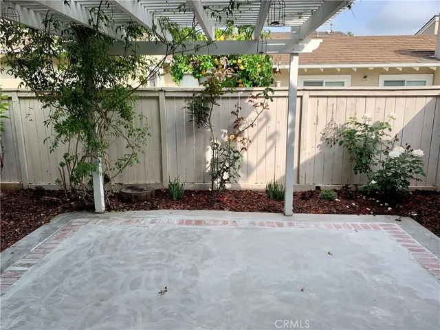 a view of a pathway of house