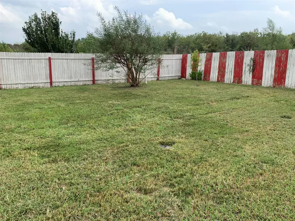 $2,100 | 18317 Great Falls Drive, Manor, TX 78653