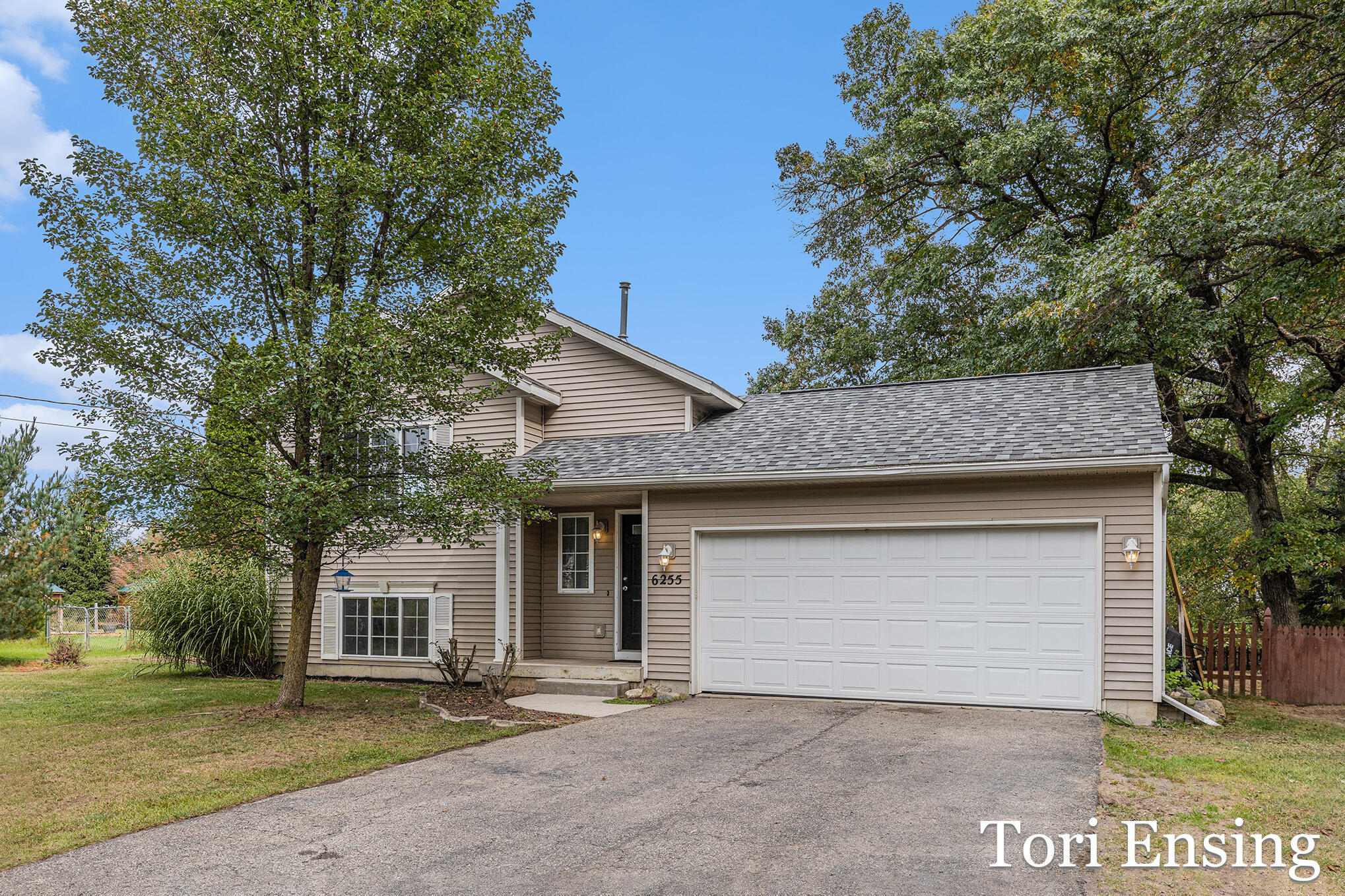 6255 Johnson Road Greenville, MI 48838 - Photo 2 of 29 Johnson_49