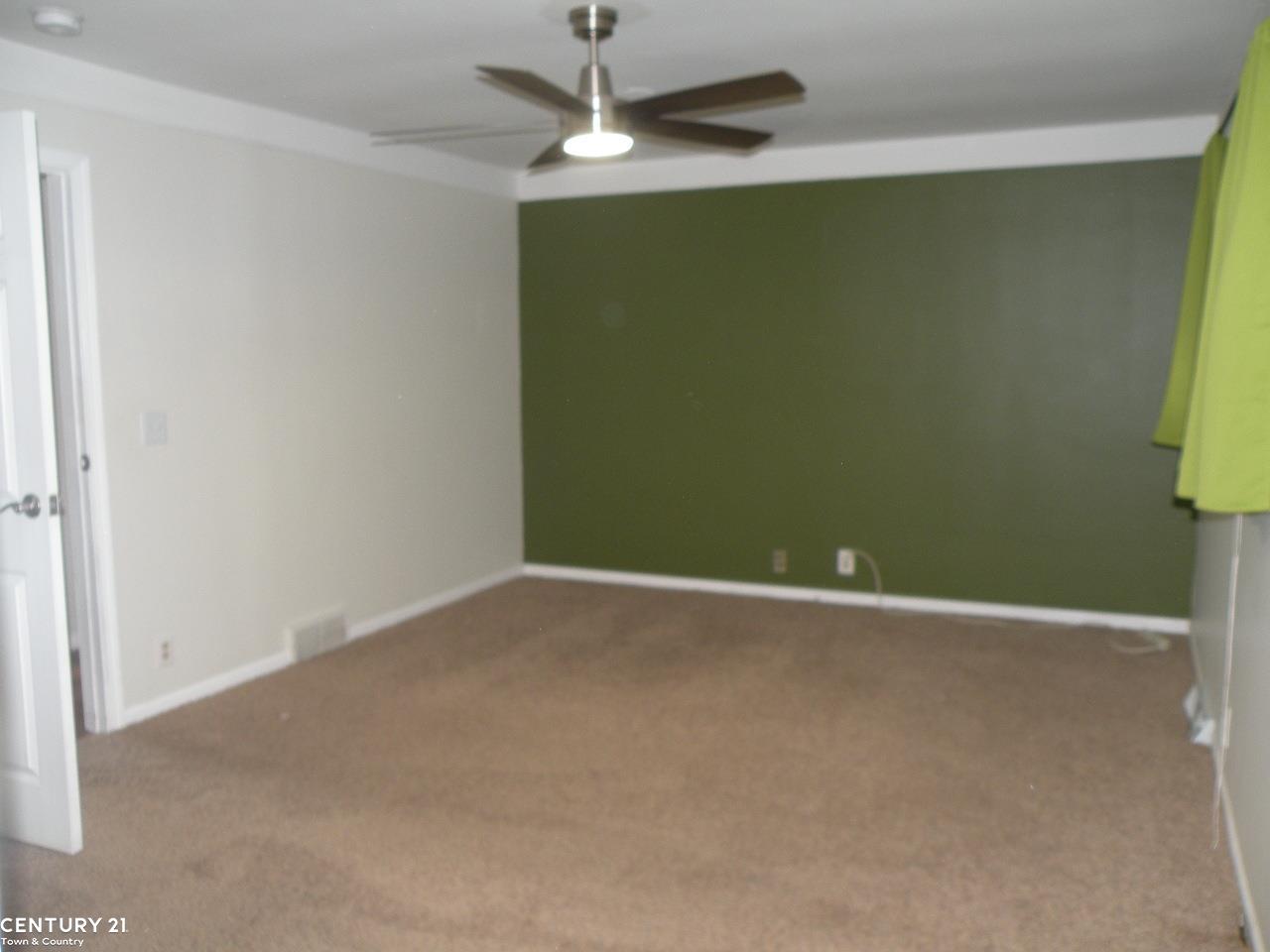 984 Capac Road Allenton, MI 48002 - Photo 13 of 38