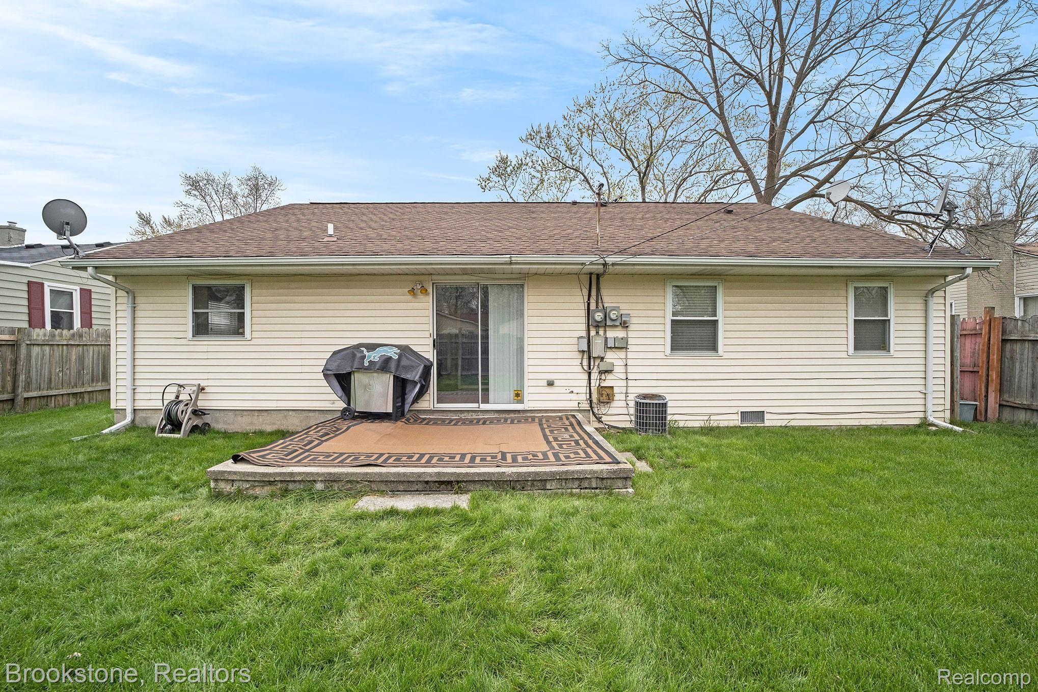 4108 Kent Road Royal Oak, MI 48073 - Photo 22 of 26 017A8031.jpg