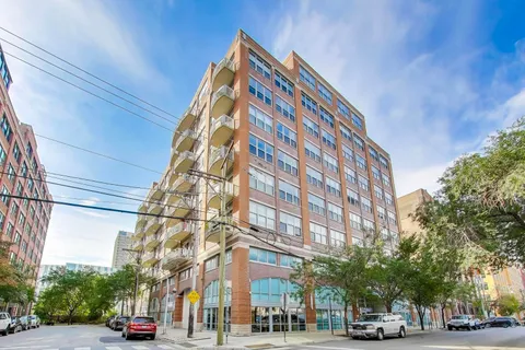 $3,500 | 933 West Van Buren Street, Unit 304, Chicago, IL 60607
