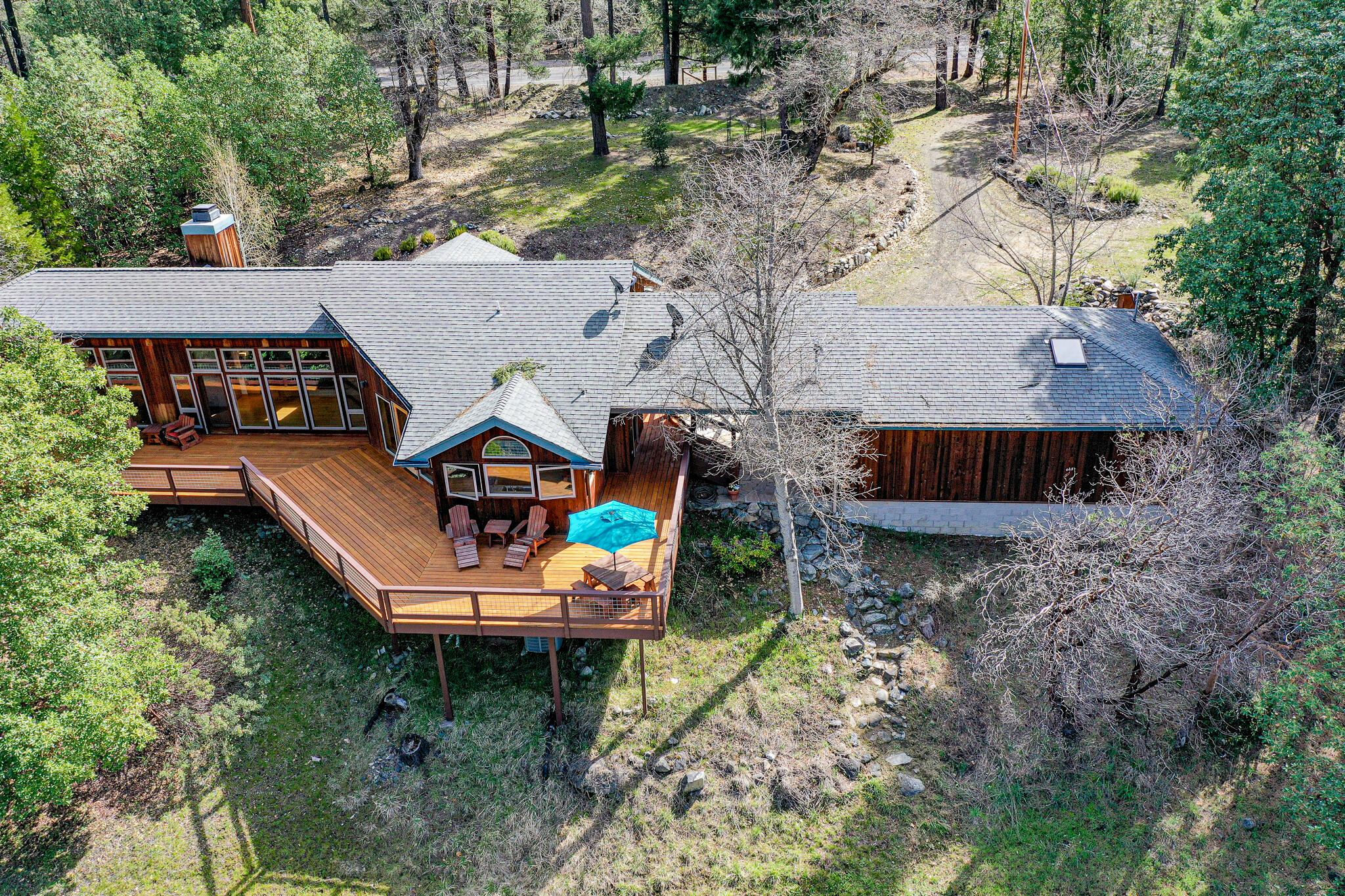 14738 Upper Applegate Road Jacksonville, OR 97530 - Photo 6 of 60 47_DJI_0023