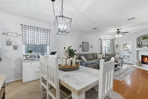 $385,000 | 7804 Seven Oaks Lane, Denton, TX 76210