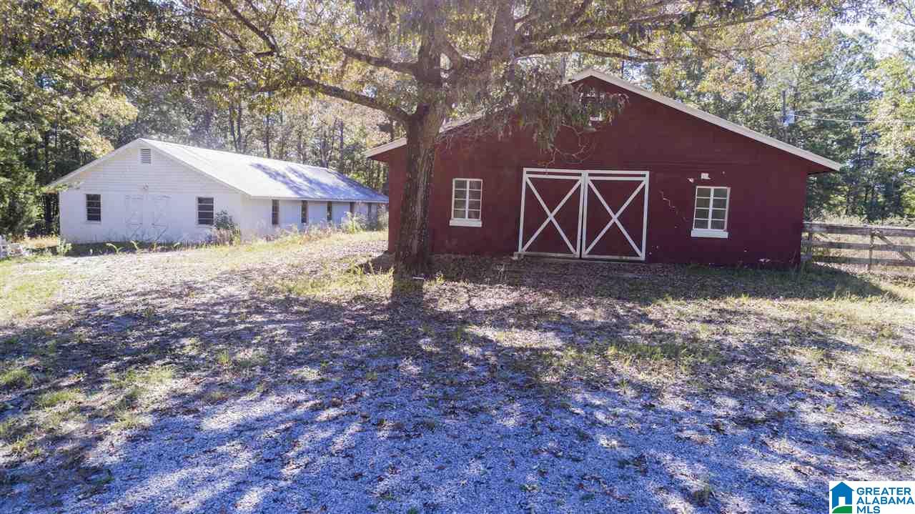 20505 Highway 55 Sterrett, AL 35147 - Photo 2 of 15