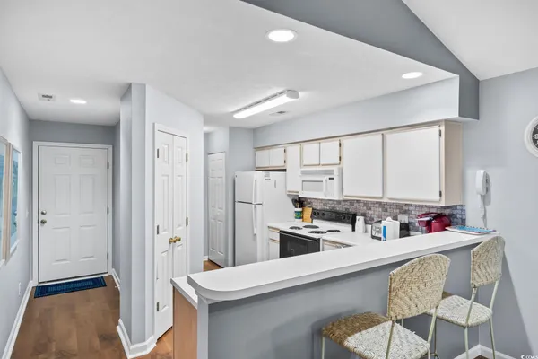 $239,000 | 270 Pinehurst Lane, Unit 9I, Pawleys Island, SC 29585