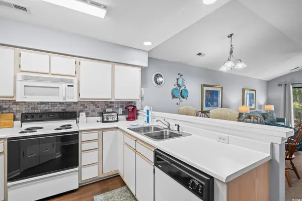 $239,000 | 270 Pinehurst Lane, Unit 9I, Pawleys Island, SC 29585