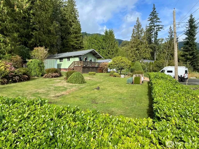 a view of lake from top
