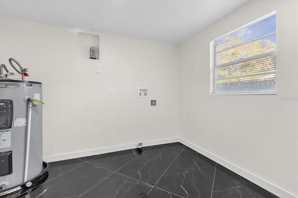 409 Oakhurst Street Altamonte Springs, FL 32701 - Photo 15 of 28