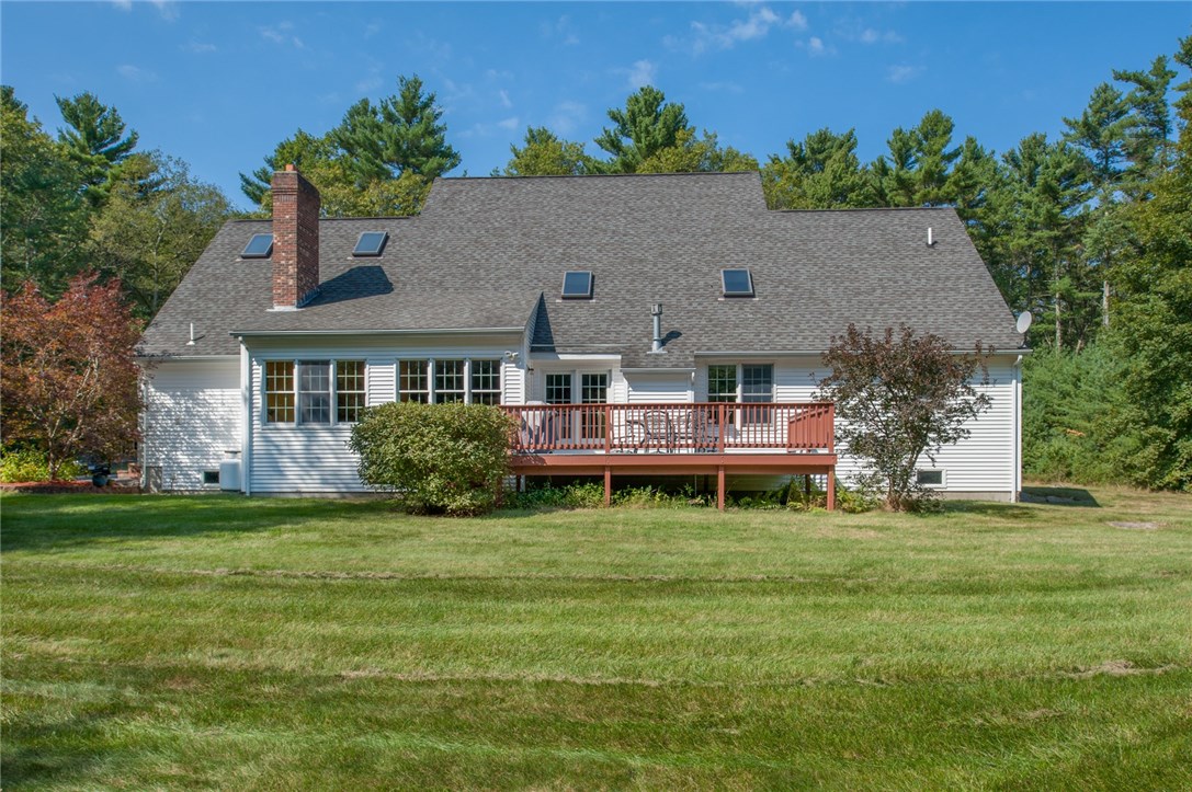 10 Gentry Farms Road Coventry, RI 02816 - Photo 4 of 37