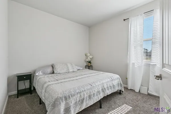 $2,500 | 6527 Tiger Pointe Dr., St. George, LA 70817