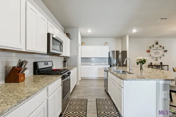 $2,500 | 6527 Tiger Pointe Dr., St. George, LA 70817