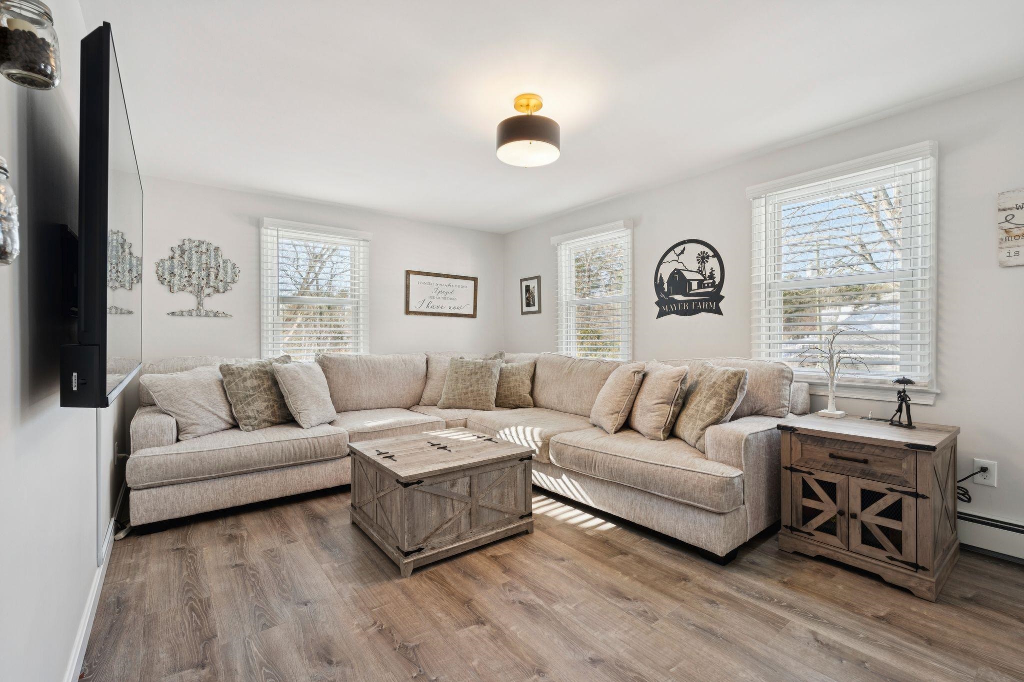 9 Berry Hill Road Hooksett, NH 03106 - Photo 11 of 31