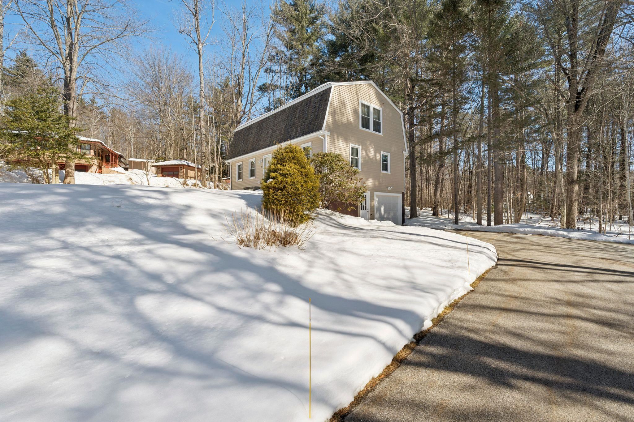 9 Berry Hill Road Hooksett, NH 03106 - Photo 26 of 31