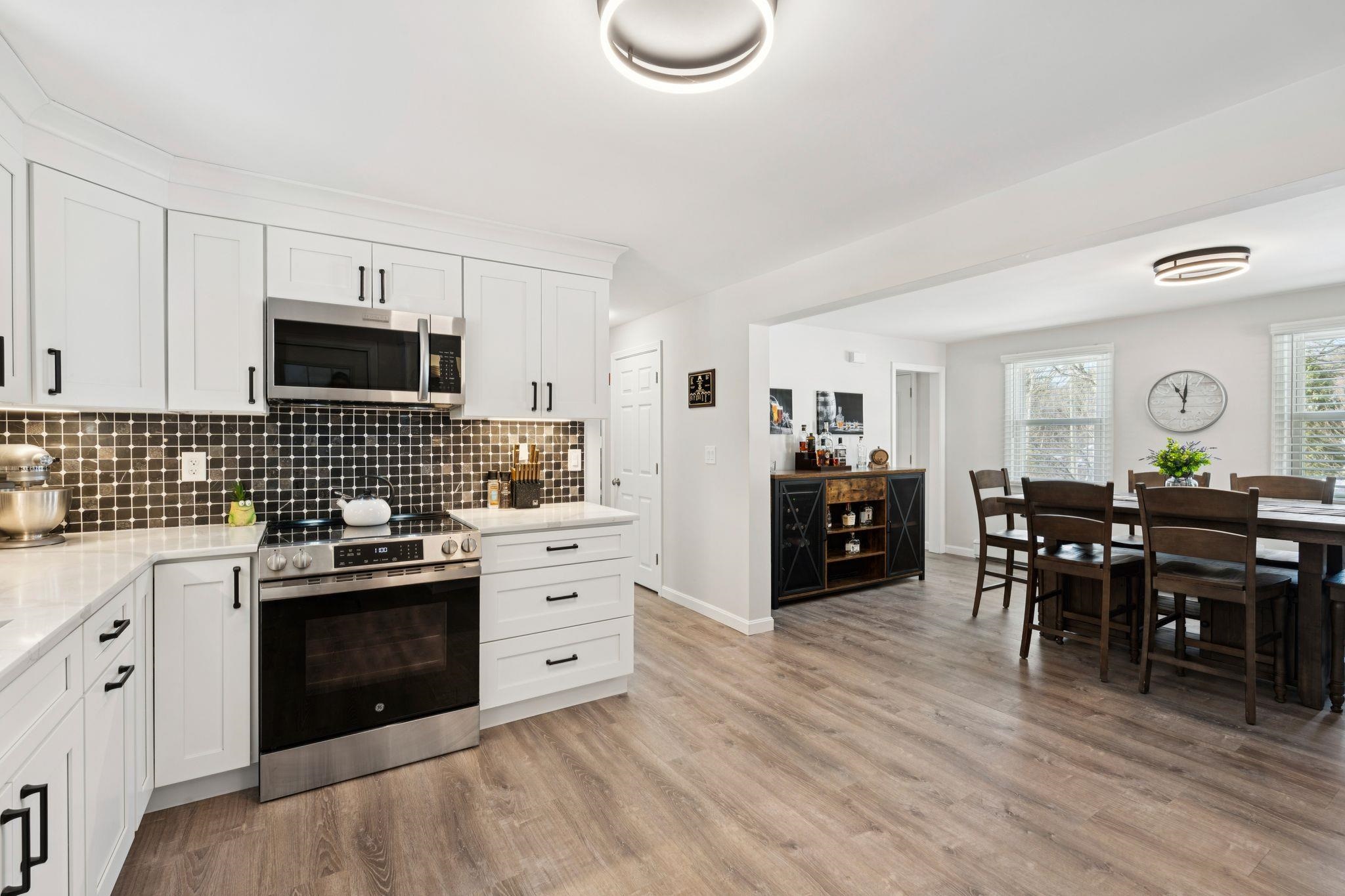 9 Berry Hill Road Hooksett, NH 03106 - Photo 7 of 31