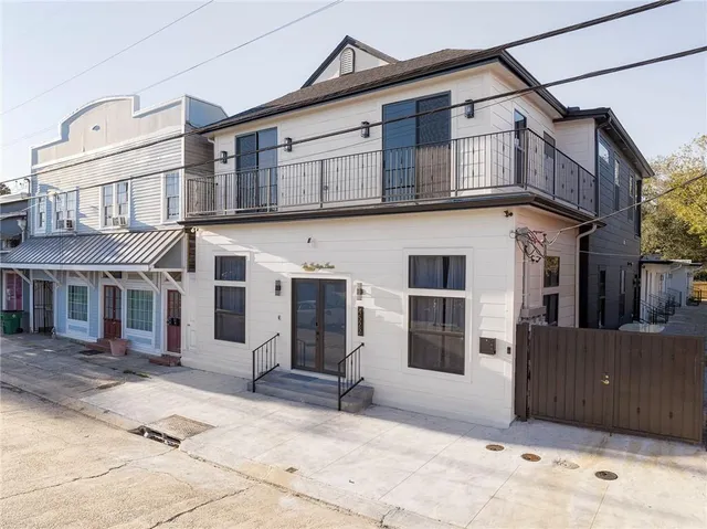 $7,500 | 4522 Palmyra Street, Unit A, New Orleans, LA 70119