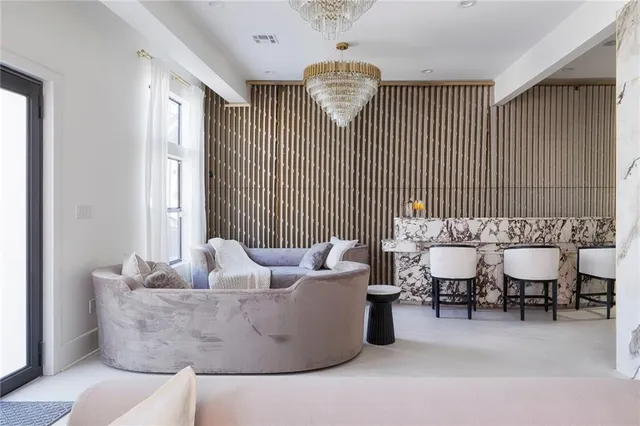 $7,500 | 4522 Palmyra Street, Unit A, New Orleans, LA 70119