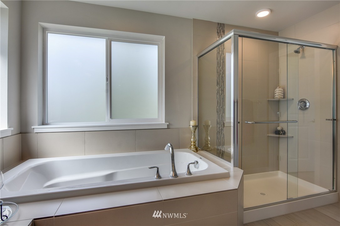 2720 Vine Road Brier, WA 98036 - Photo 22 of 23 Gallery Image 22