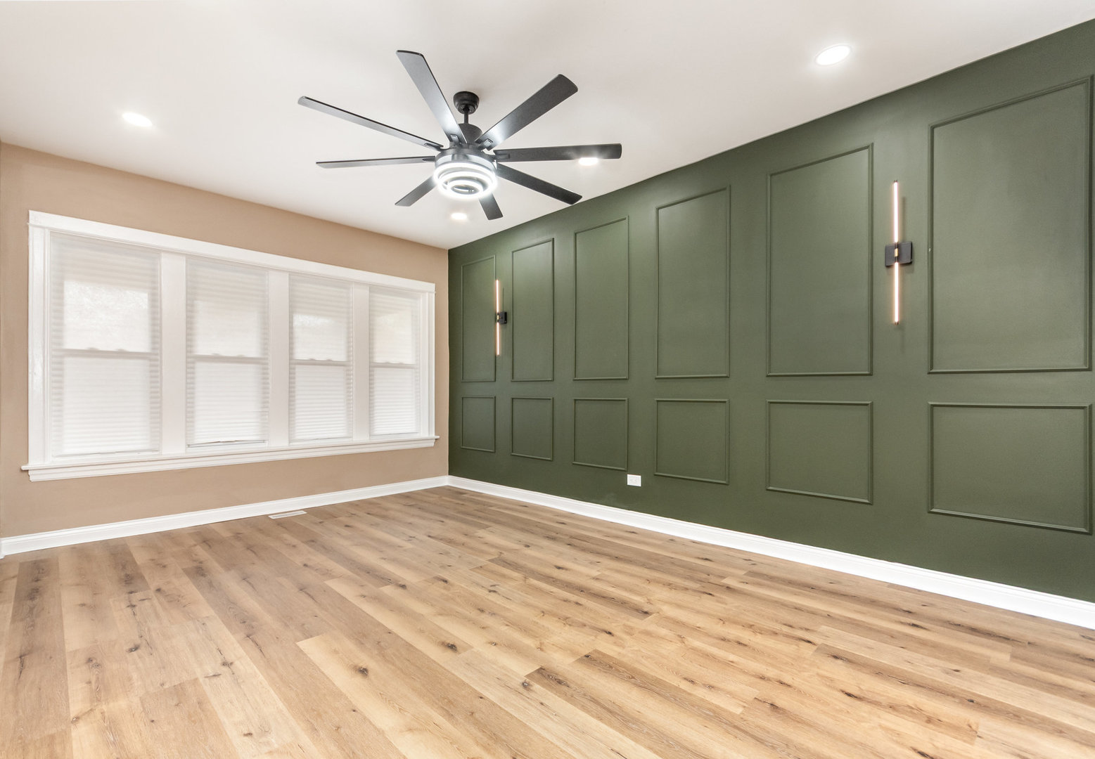 7634 South May Street Chicago, IL 60620 - Photo 3 of 13