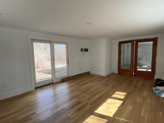 112 Brave Boat Harbor Road Kittery Point, ME 03905 - Photo 5 of 23 IMG_2111