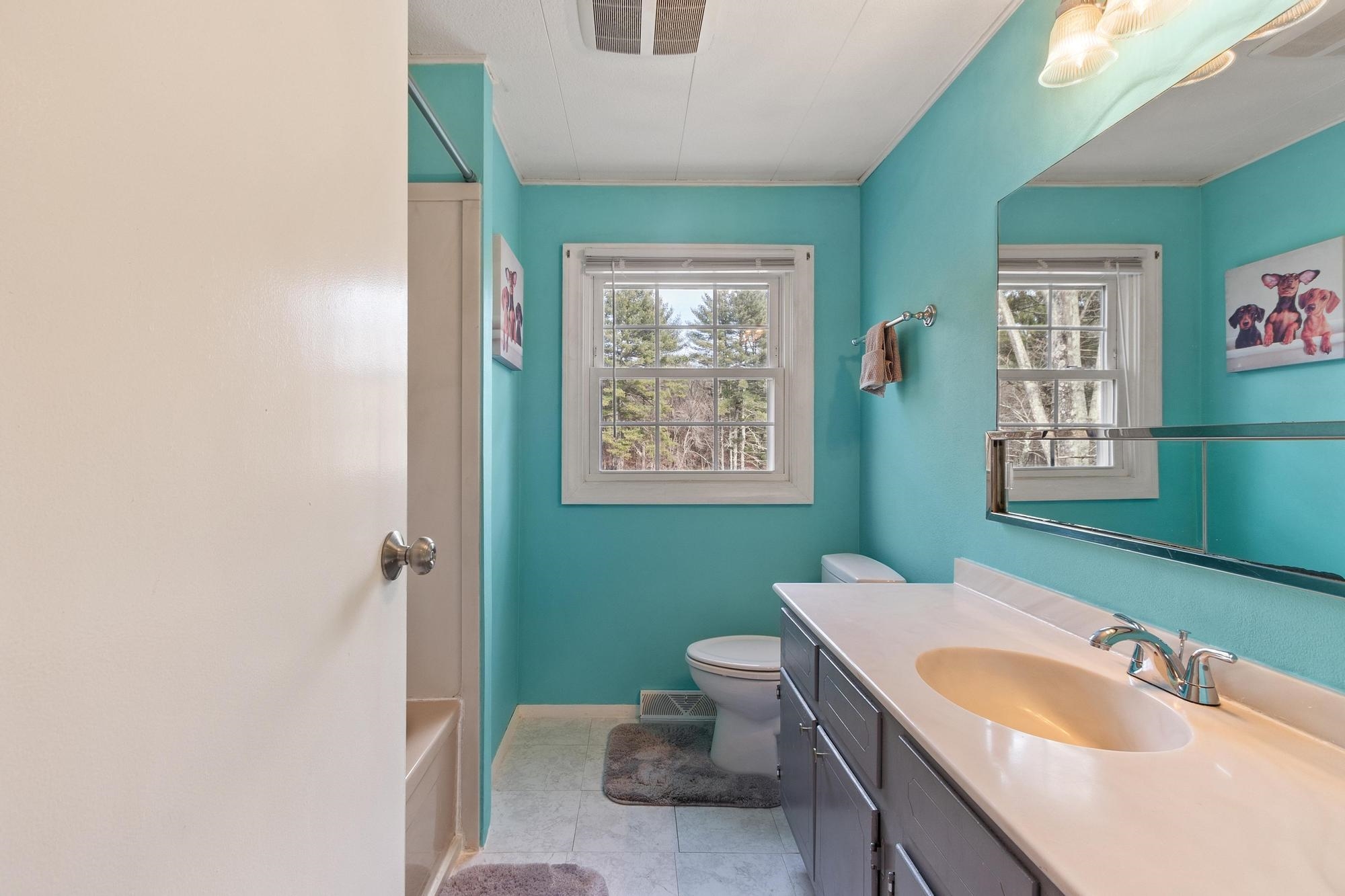 1256 Mammoth Road Pelham, NH 03076 - Photo 29 of 51