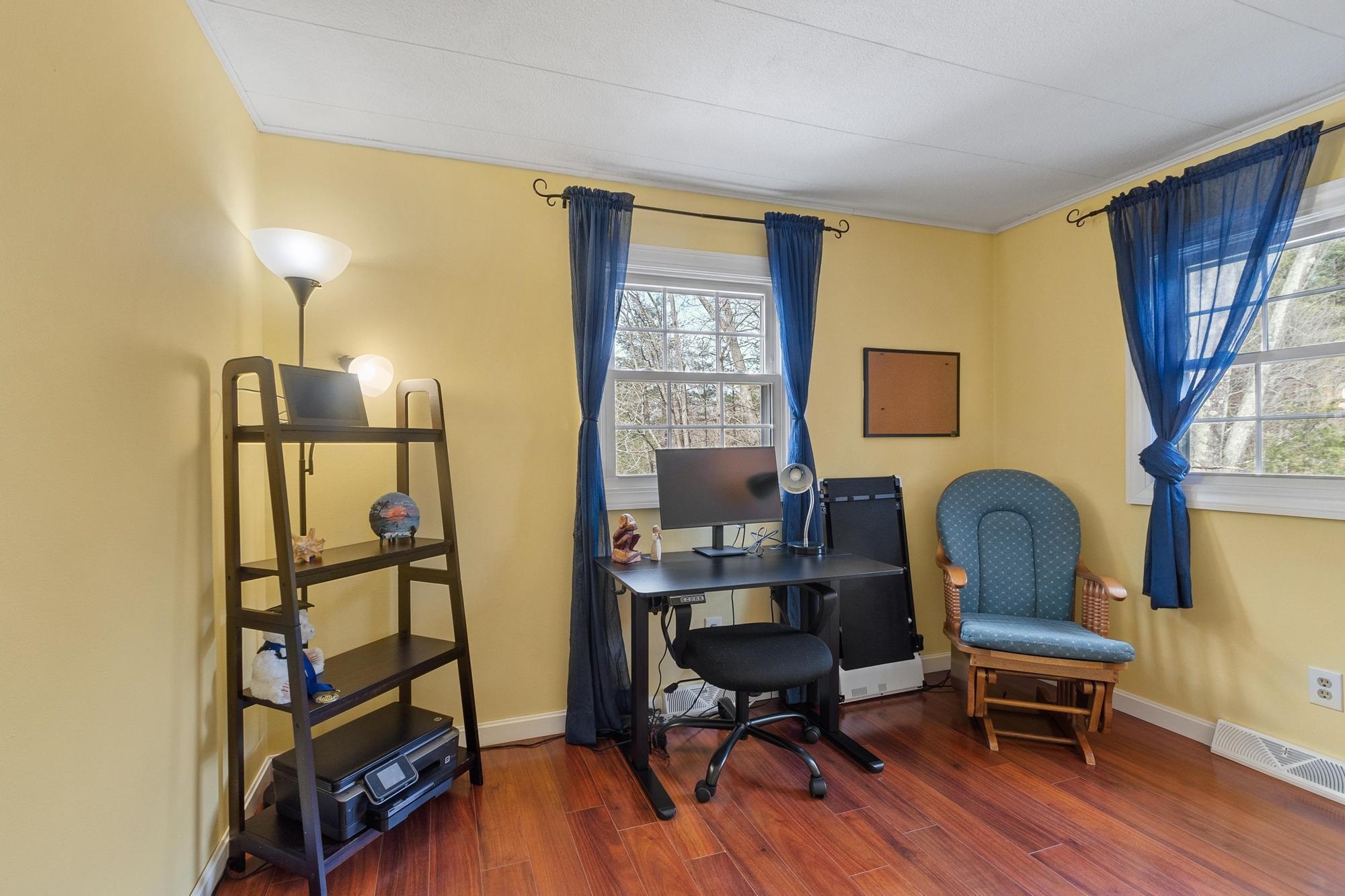 1256 Mammoth Road Pelham, NH 03076 - Photo 31 of 51