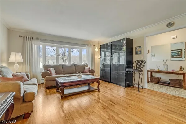 $899,000 | 40 Catherine Court, Cedar Grove, NJ 07009
