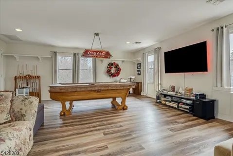 $899,000 | 40 Catherine Court, Cedar Grove, NJ 07009