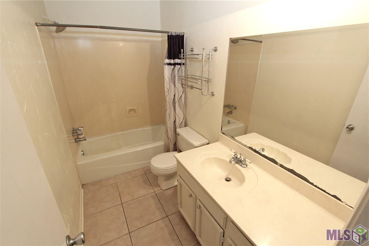 5115 Brightside View Drive Baton Rouge, LA 70820 - Photo 13 of 21 MASTER BATHROOM