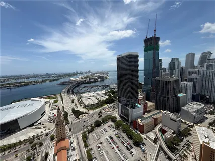 $1,700,000 | 159 Northeast 6th Street, Unit 4016, Miami, FL 33132