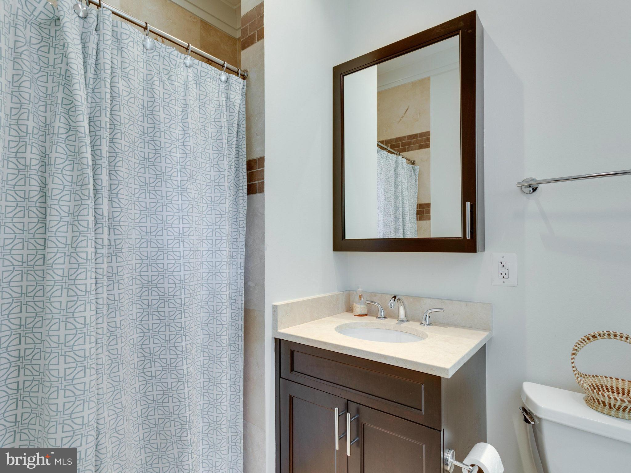 3224 Park View Road Chevy Chase, MD 20815 - Photo 20 of 29 Bath