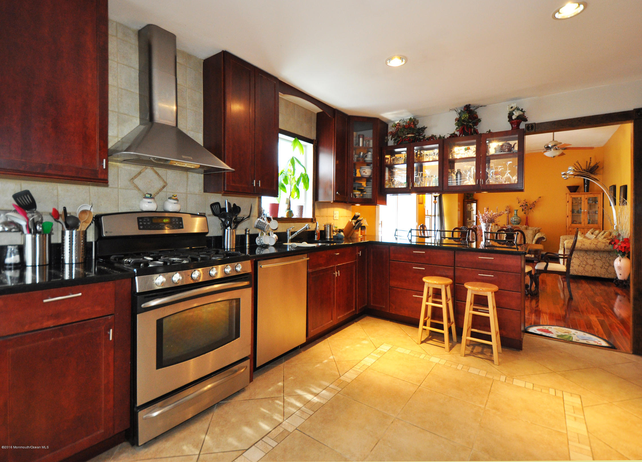 33 Millay Road Morganville, NJ 07751 - Photo 14 of 35 15MillayKitchen3