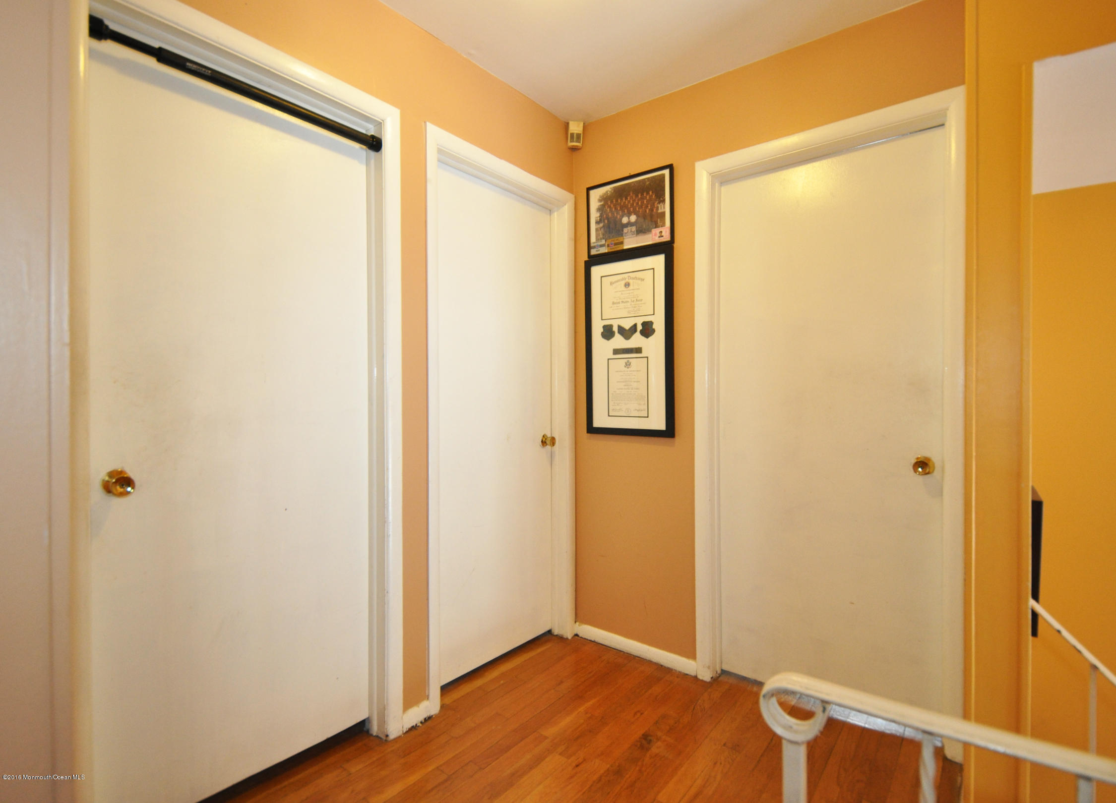 33 Millay Road Morganville, NJ 07751 - Photo 19 of 35 20MillayUpHall