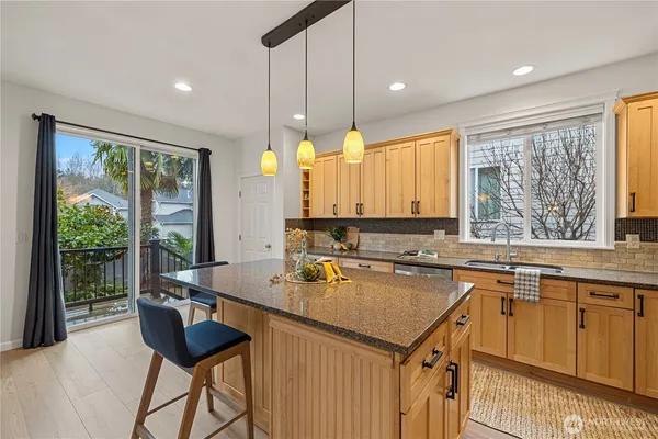 $1,025,000 | 319 Shadow Place Southeast, Renton, WA 98059
