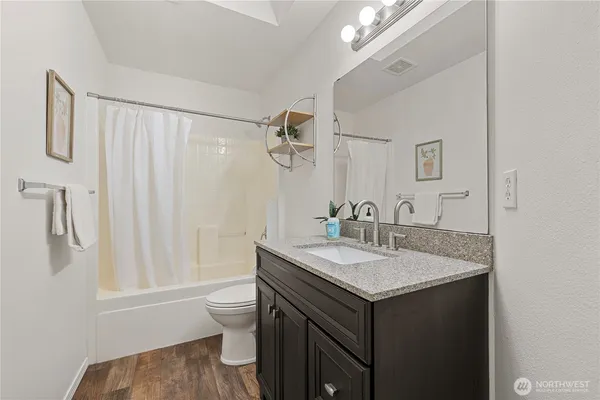 $1,025,000 | 319 Shadow Place Southeast, Renton, WA 98059