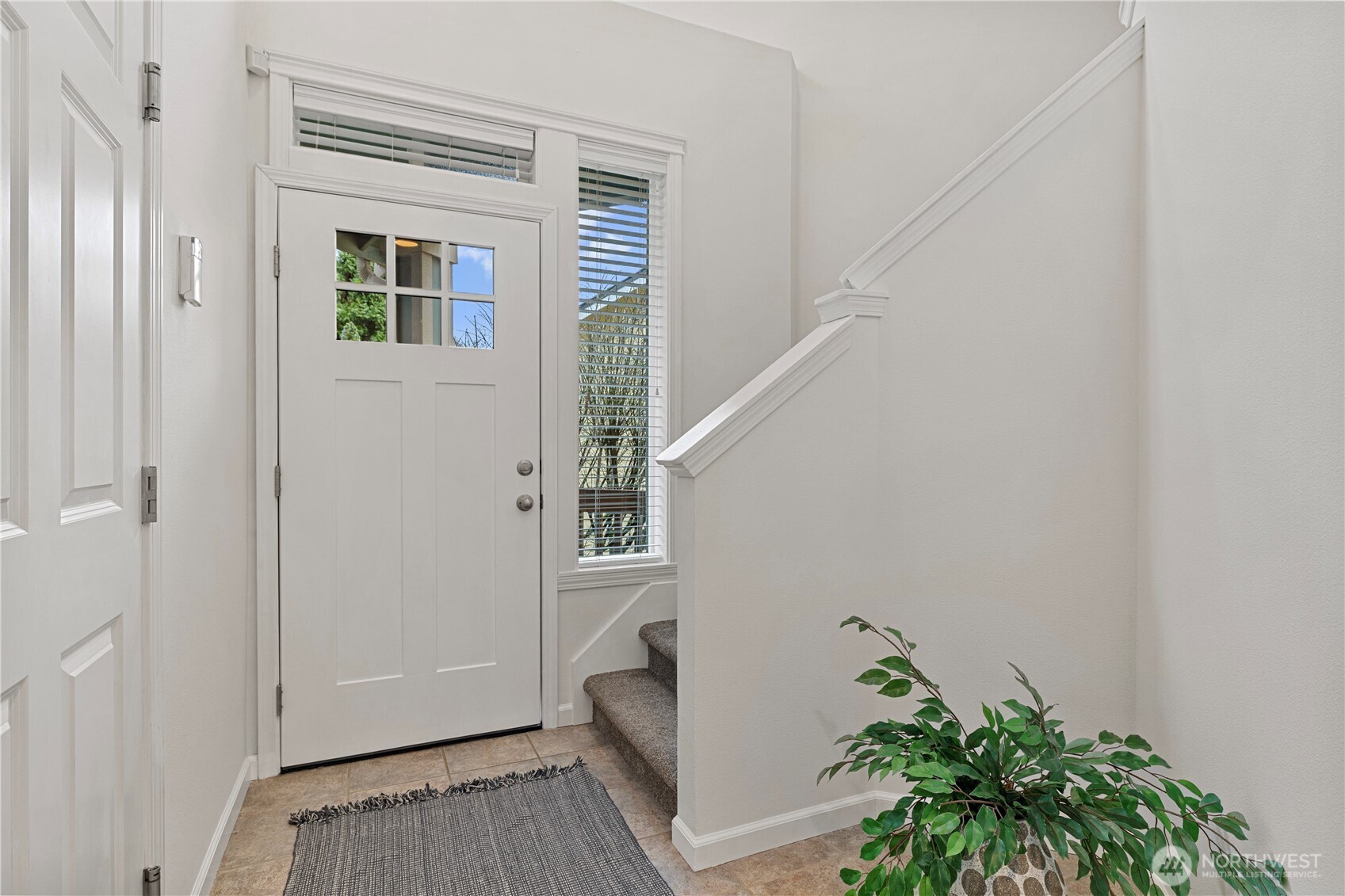 319 Shadow Place Southeast Renton, WA 98059 - Photo 5 of 40