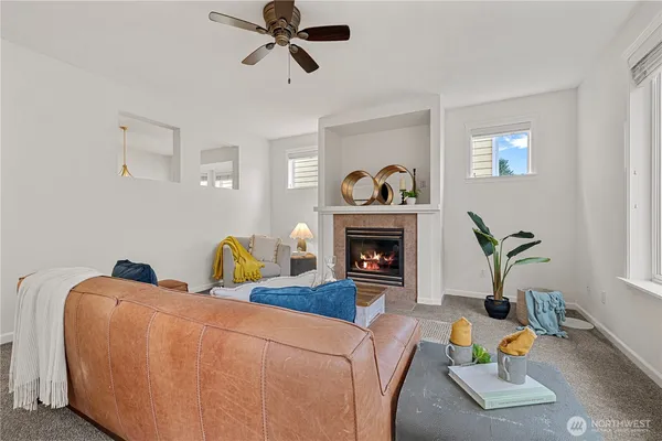 $1,025,000 | 319 Shadow Place Southeast, Renton, WA 98059