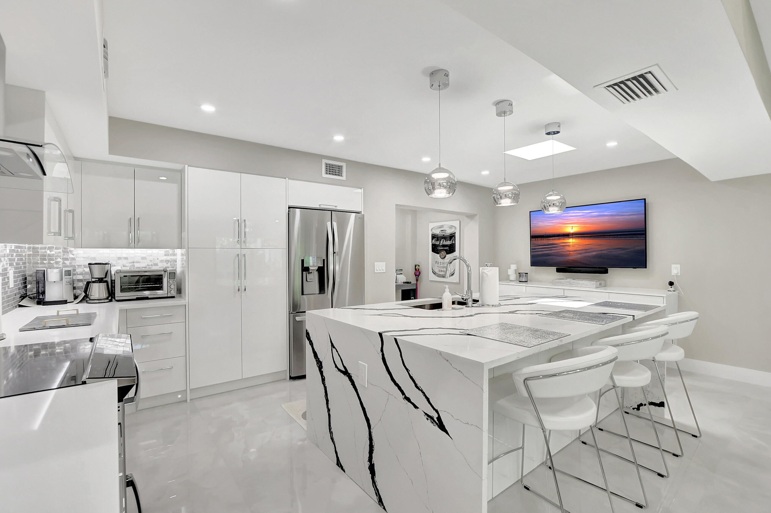 20109 Waters Edge Drive, Unit 302 Boca Raton, FL 33434 - Photo 11 of 46 14_ebf_1531