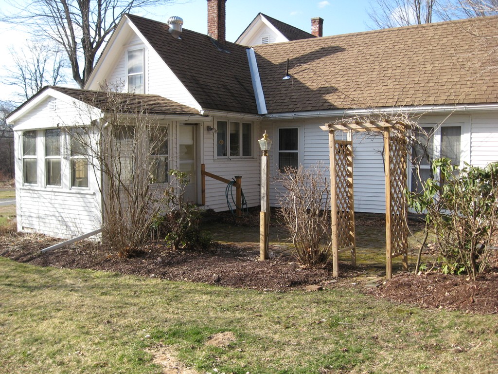 437 Millers Falls Road Northfield, MA 01360 - Photo 4 of 21 Gallery Image 4