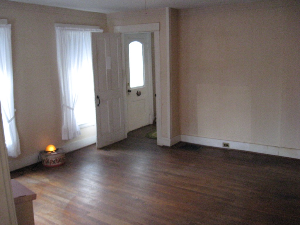 437 Millers Falls Road Northfield, MA 01360 - Photo 10 of 21 Gallery Image 10