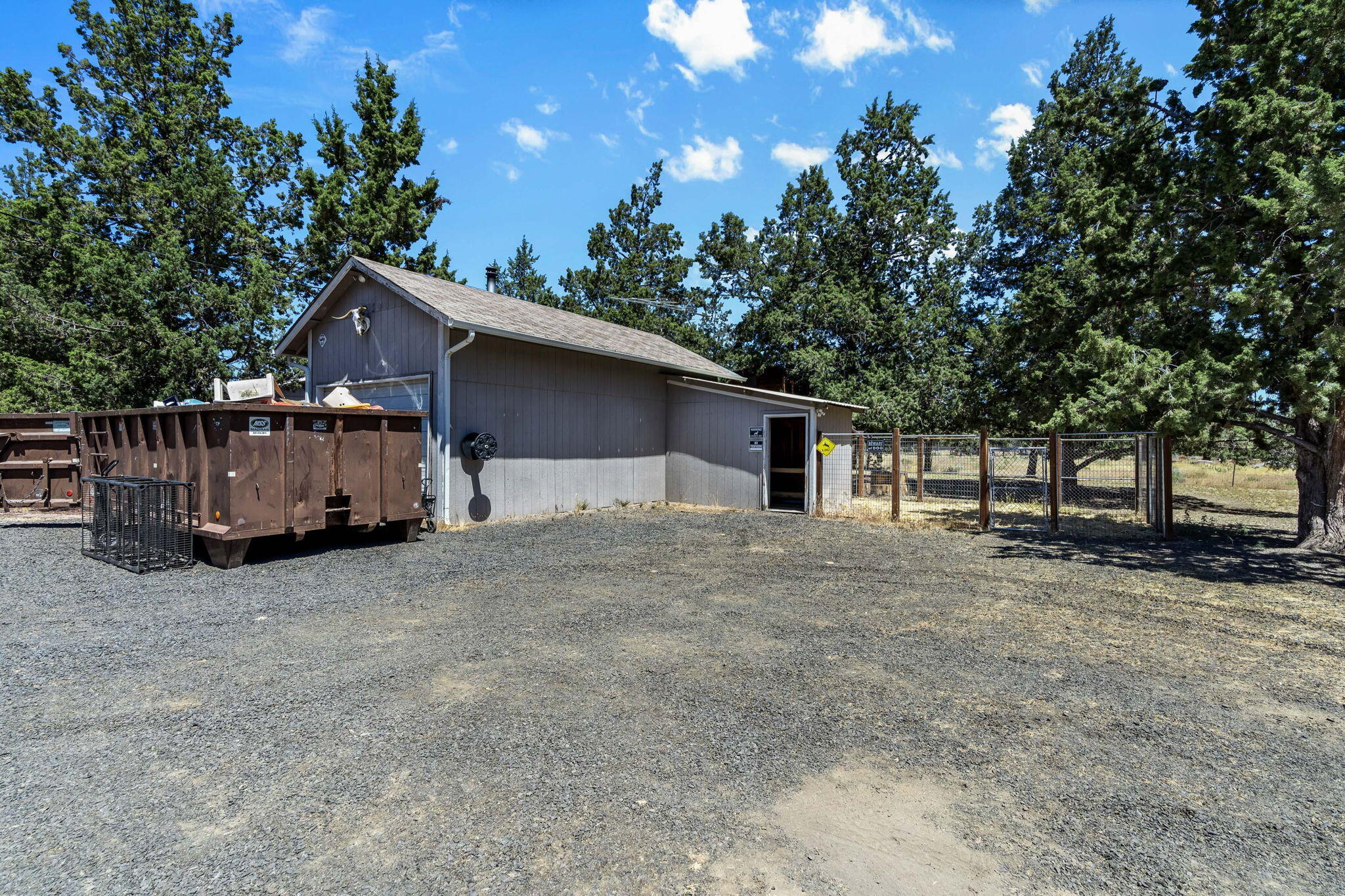 5638 Southwest Shad Road Terrebonne, OR 97760 - Photo 25 of 43 Detached shop and dog run
