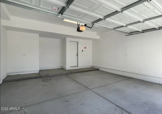 $2,595 | 3215 East Flower Street, Unit 11, Phoenix, AZ 85018