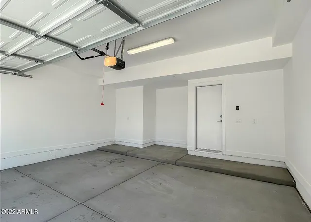 $2,595 | 3215 East Flower Street, Unit 11, Phoenix, AZ 85018