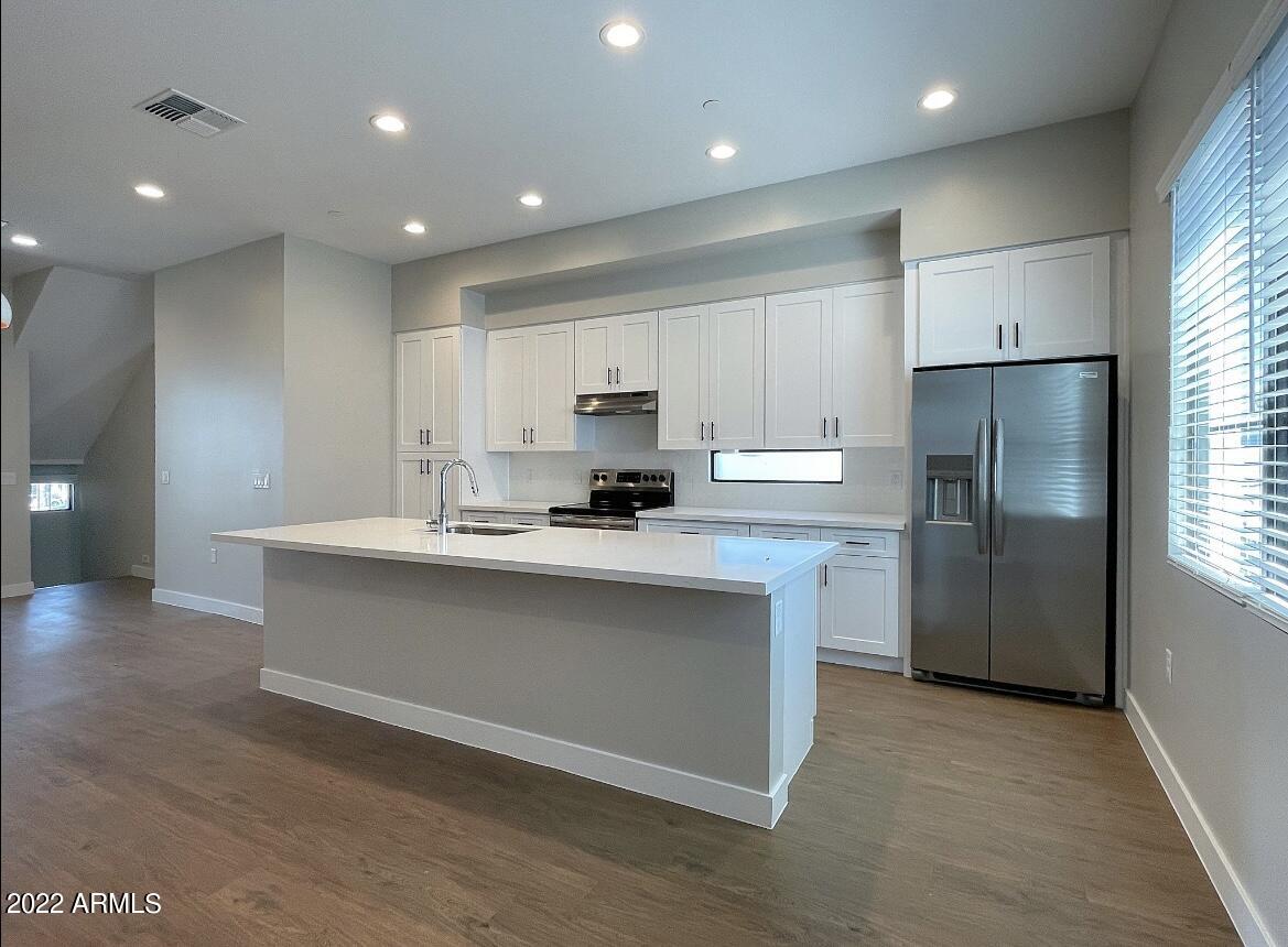 3215 East Flower Street, Unit 11 Phoenix, AZ 85018 - Photo 37 of 59 IMG_0513