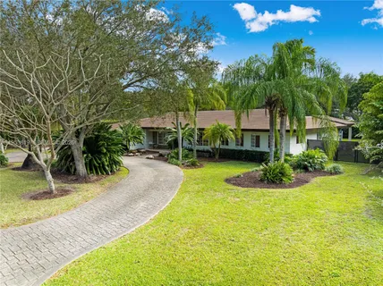 $3,400,000 | 6700 Southwest 117th Street, Pinecrest, FL 33156