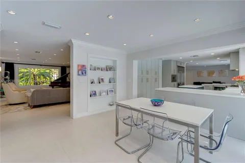 $3,400,000 | 6700 Southwest 117th Street, Pinecrest, FL 33156