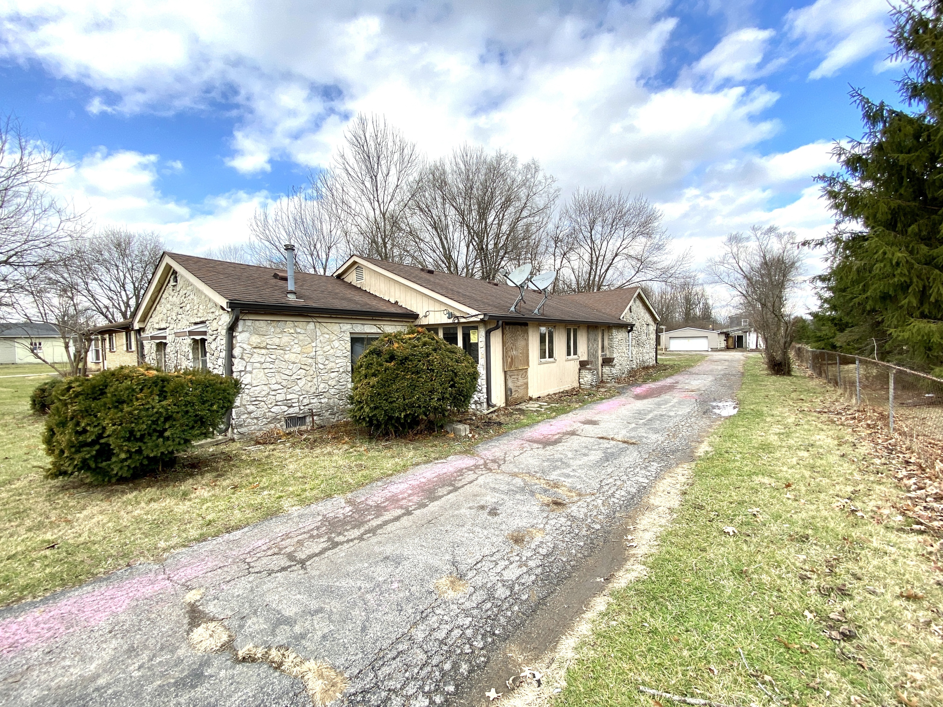 7416 Thompson Road Indianapolis, IN 46239 - Photo 2 of 48 Gallery Image 2
