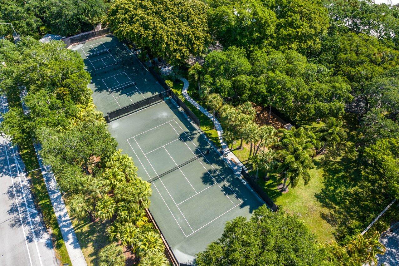5290 Boca Marina Circle South Boca Raton, FL 33487 - Photo 34 of 39 Tennis & Pickleball