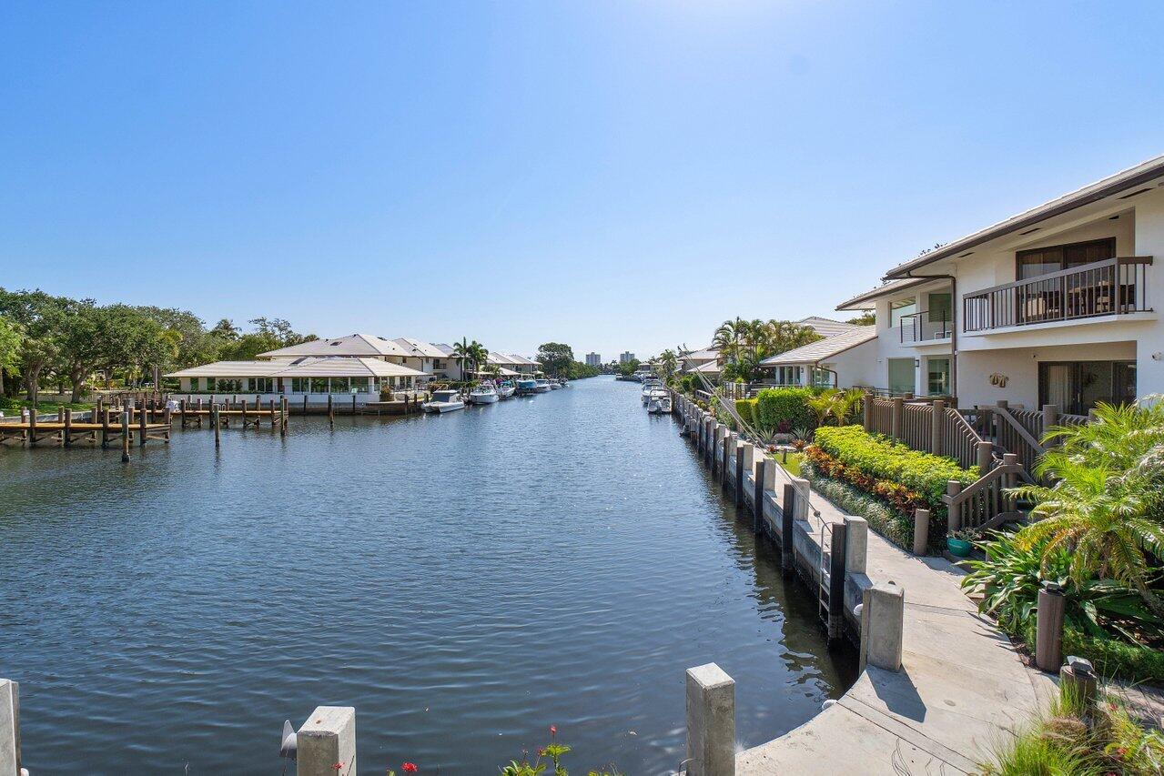 5290 Boca Marina Circle South Boca Raton, FL 33487 - Photo 10 of 39 033-5290BocaMarinaCircleSouth-BocaRaton-